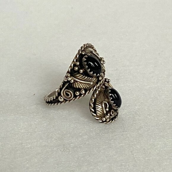 VTG Sterling Silver 925 Southwest Native Style Black Onyx Bypass Band Ring Sz 7 - Picture 4 of 16